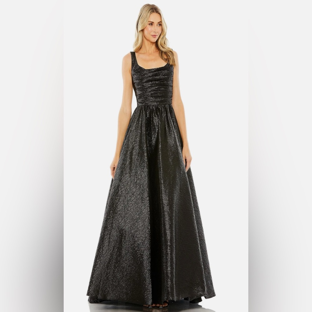 NWT Mac Duggal 68349 Evening Dress in metallic Black
